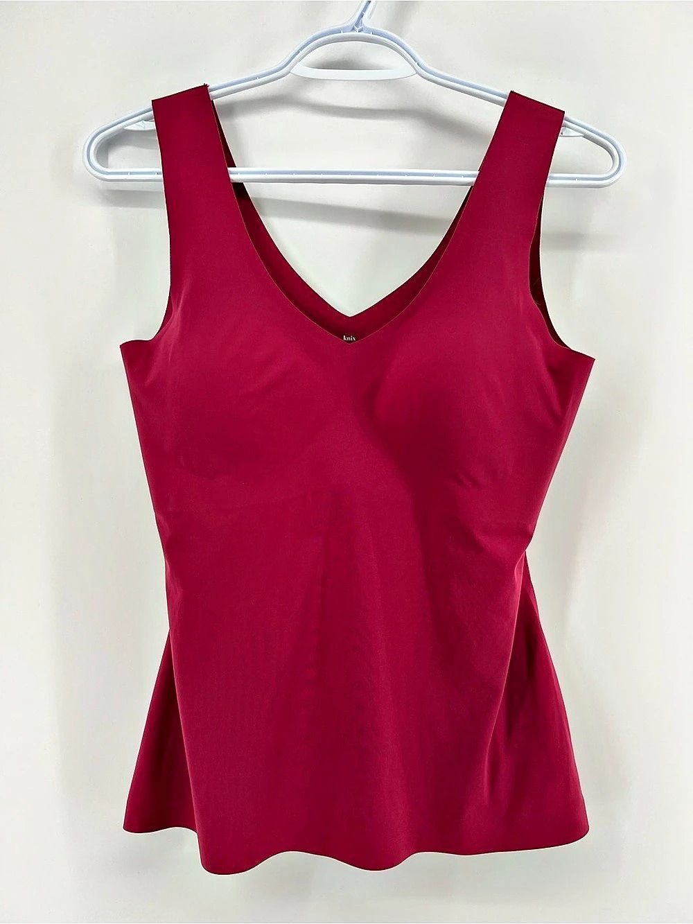 Knix LuxeLift V-Neck Deep Red Tank Top Women’s Large
